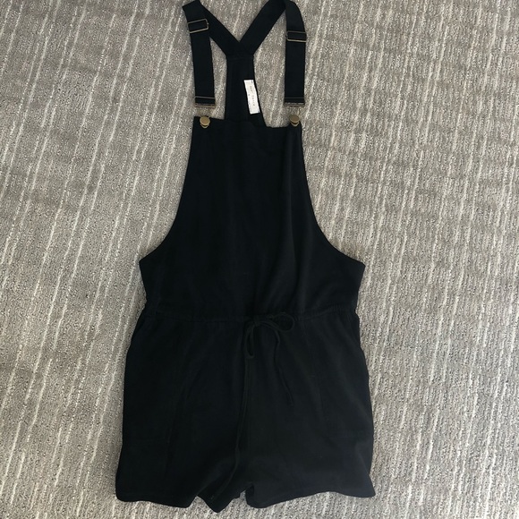 🎉SOLD🎉Bear Dance black suede overall shorts s - Picture 4 of 7